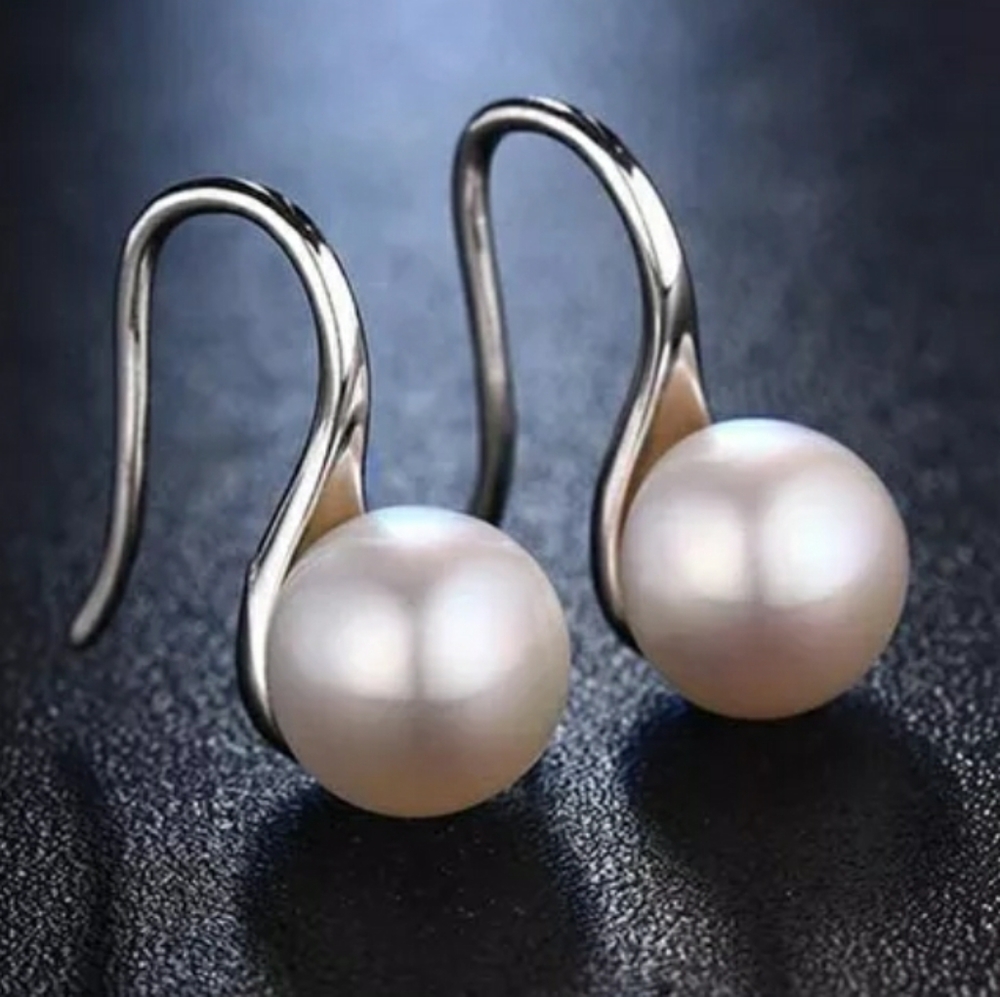 New Silver Faux Pearl Earrings - Picture 1 of 5